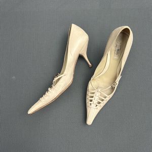 Vintage PRADA pointed toe Leather Pumps